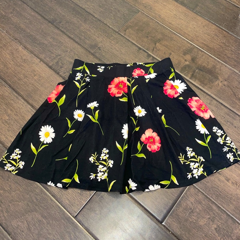 🔴4/$16: Forever 21 Biker Skirt